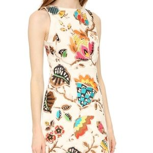 Alice and Olivia Lindsey Pouf dress in Size 4